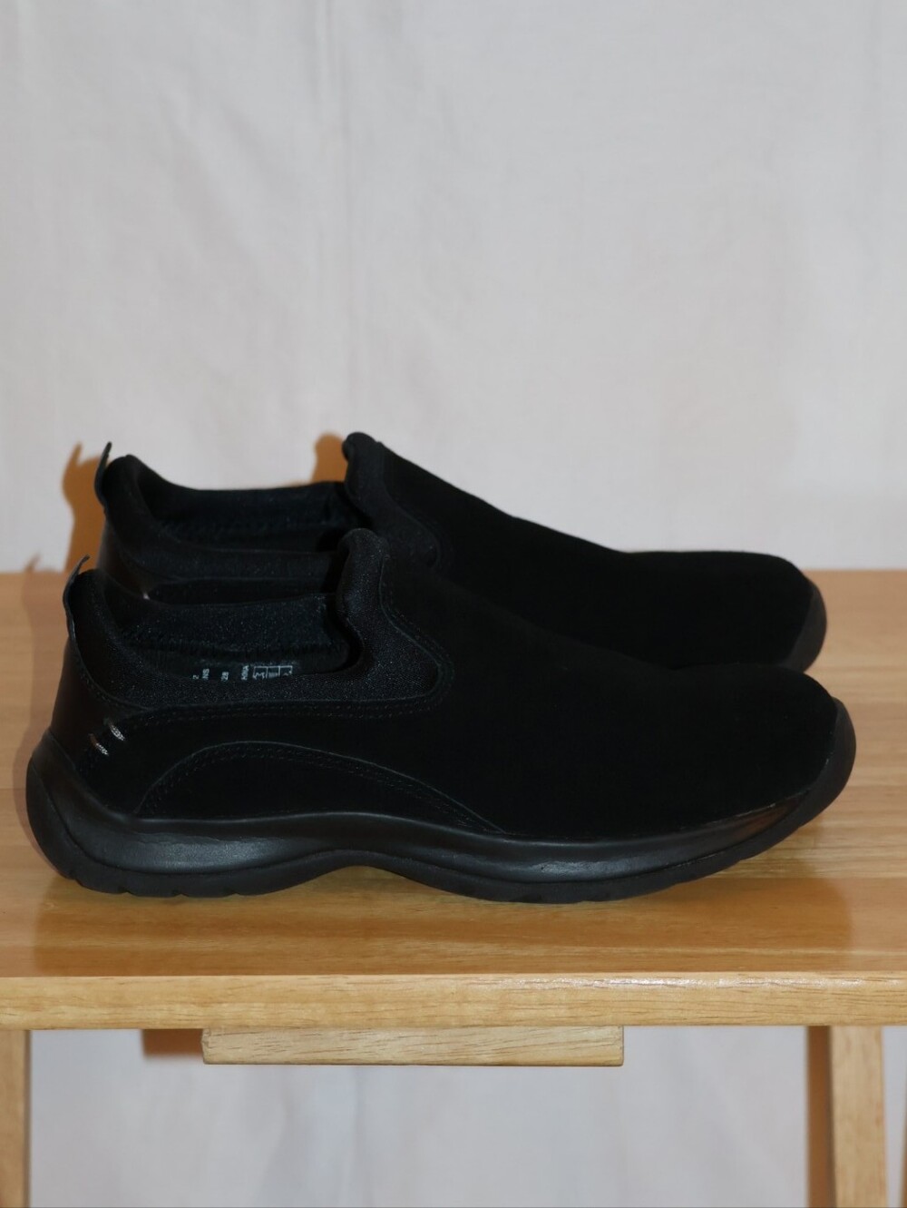 Lands' End All Weather Suede Slip-On Moc Shoes. 6B.